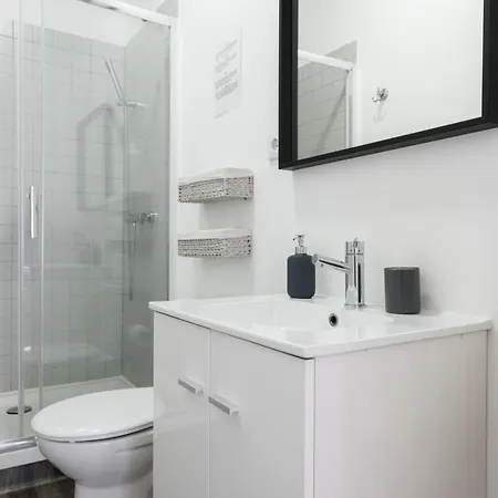 Apartment With 3 Bedrooms In Lisboa With Wifi *